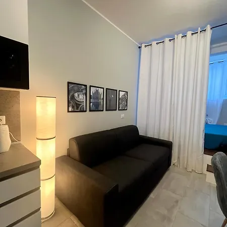 Dom wakacyjny Residenza Elegante - A 5 Fermate Dal Duomo *